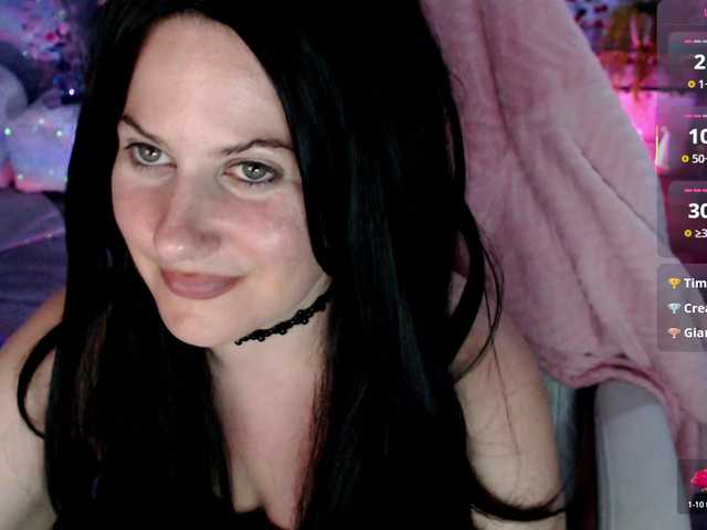 Bellastarrr84 live cam on BongaCams