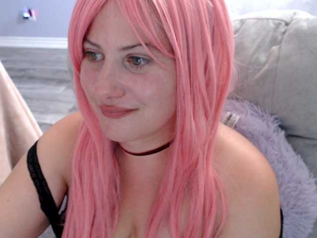 Bellastarrr84 live cam on BongaCams