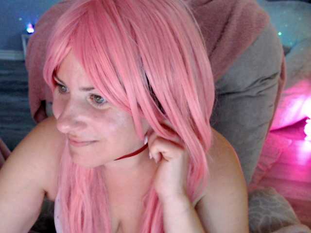 Bellastarrr84 live cam on BongaCams