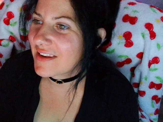 Bellastarrr84 live cam on BongaCams