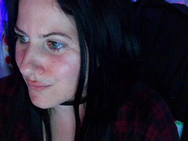 Bellastarrr84 live cam on BongaCams