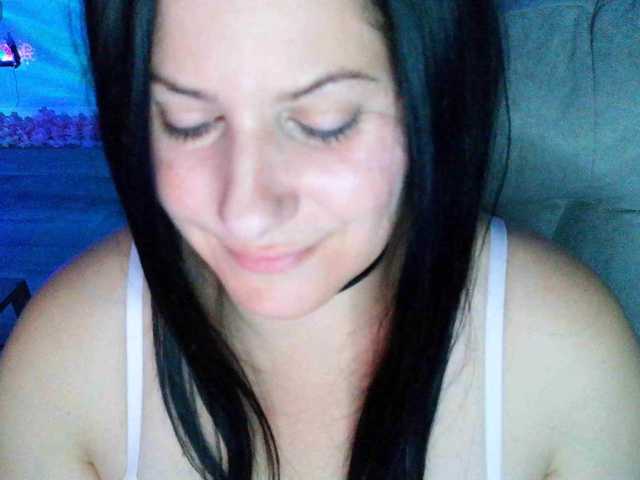 Bellastarrr84 live cam on BongaCams