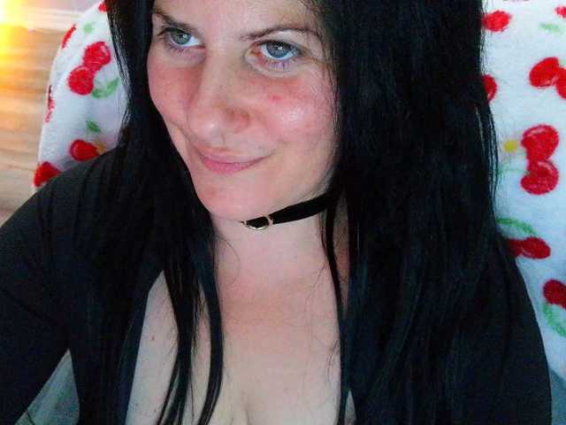 Bellastarrr84 live cam on BongaCams