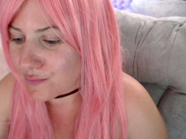 Bellastarrr84 live cam on BongaCams