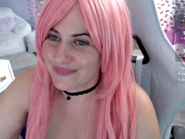 Bellastarrr84 live cam on BongaCams