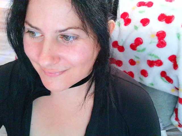 Bellastarrr84 live cam on BongaCams