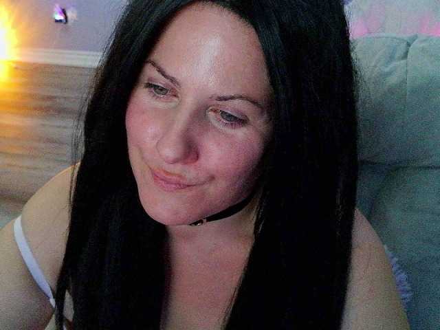 Bellastarrr84 live cam on BongaCams