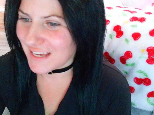 Bellastarrr84 live cam on BongaCams