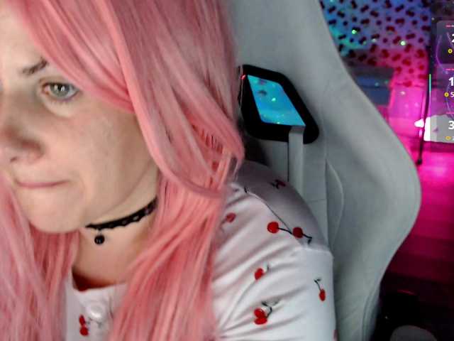 Bellastarrr84 live webcam show