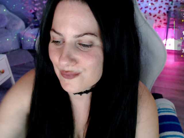 Bellastarrr84 live webcam show