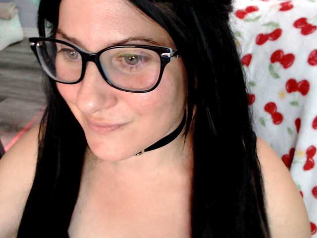 Bellastarrr84 live cam on BongaCams