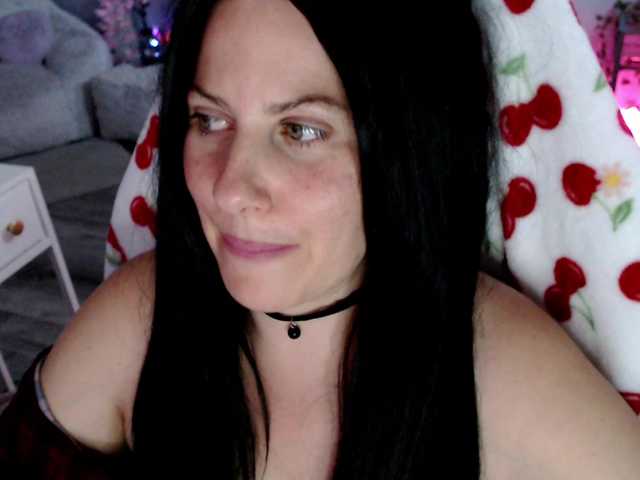 Bellastarrr84 live webcam show