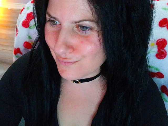 Bellastarrr84 live cam on BongaCams