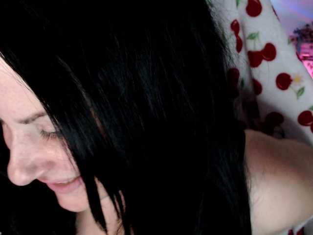 Bellastarrr84 live webcam show