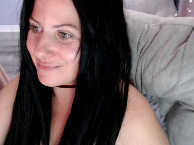 Bellastarrr84 live cam preview