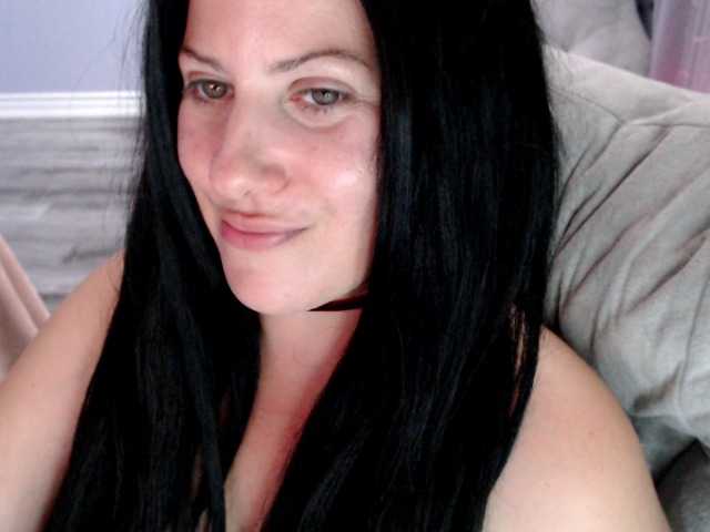 Bellastarrr84 live cam preview