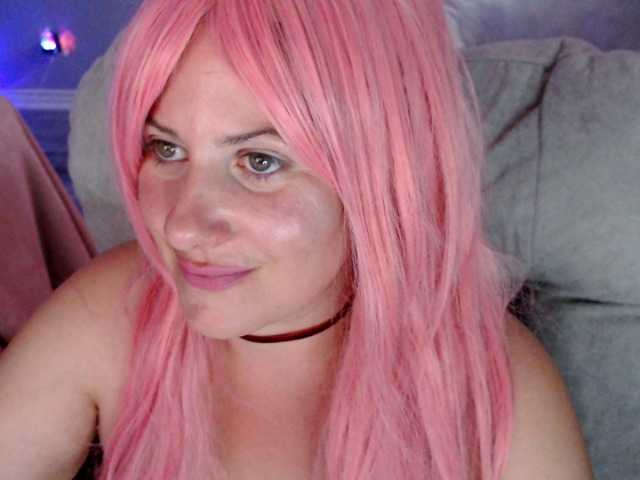 Bellastarrr84 live cam on BongaCams