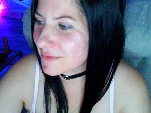 Bellastarrr84 live cam on BongaCams