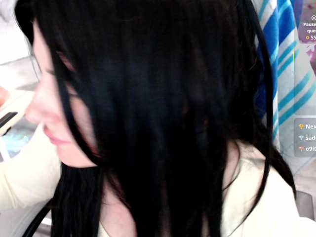 Bellastarrr84 live cam on BongaCams