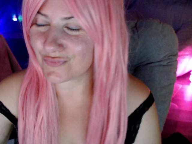 Bellastarrr84 live cam on BongaCams