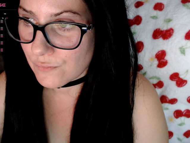 Bellastarrr84 live cam on BongaCams