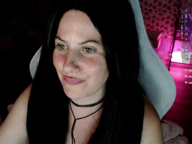 Bellastarrr84 live cam on BongaCams