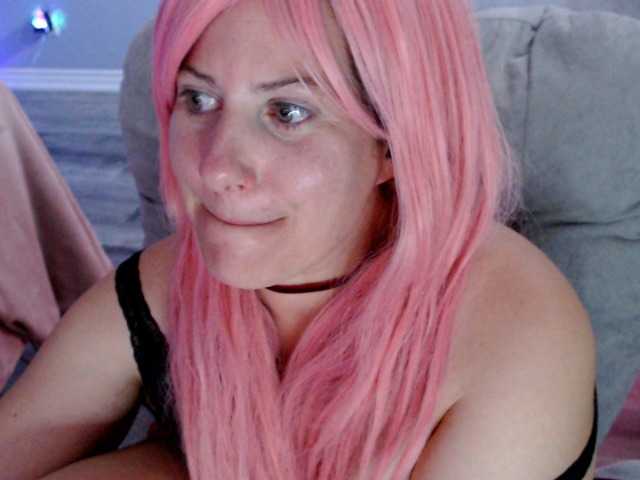 Bellastarrr84 live cam on BongaCams