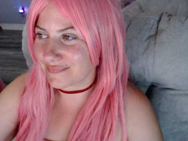 Bellastarrr84 live cam on BongaCams