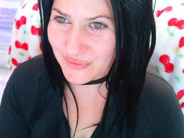 Bellastarrr84 live cam on BongaCams