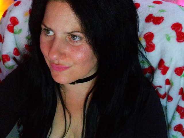 Bellastarrr84 live cam on BongaCams