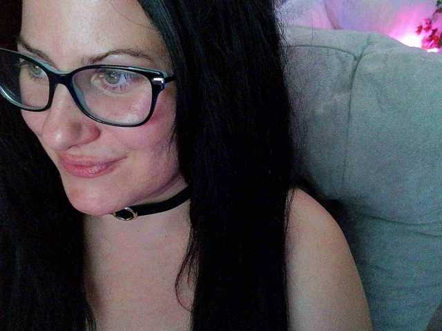 Bellastarrr84 live cam on BongaCams