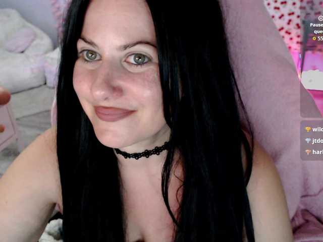Bellastarrr84 live cam on BongaCams