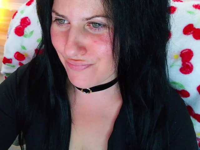 Bellastarrr84 live cam on BongaCams