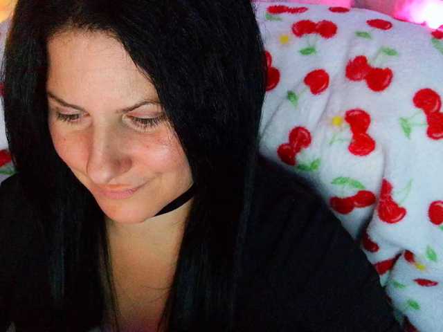 Bellastarrr84 live cam on BongaCams