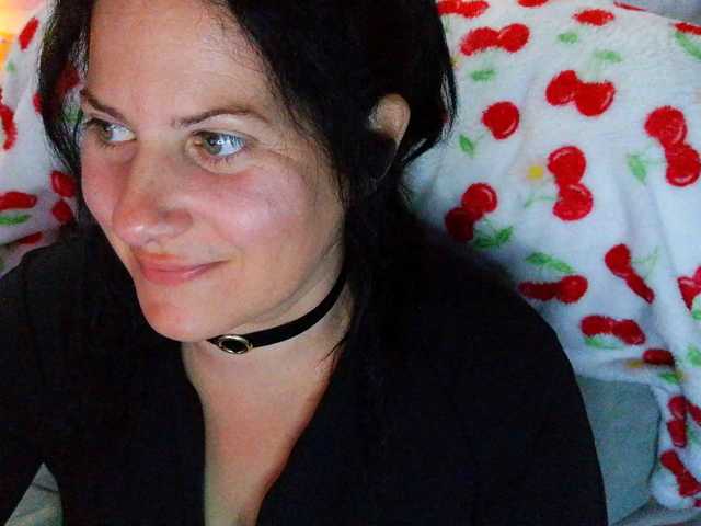 Bellastarrr84 live cam on BongaCams