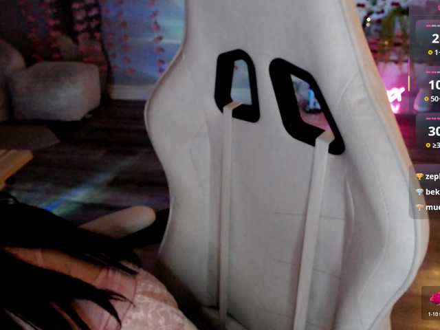 le modèle Bellastarrr84 est en webcam porno dans un show sur le site bongacams, il possède les tags suivants: White/Caucasian,Brunette,Trimmed