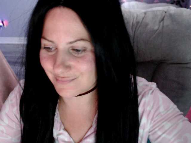 Bellastarrr84 live cam on BongaCams