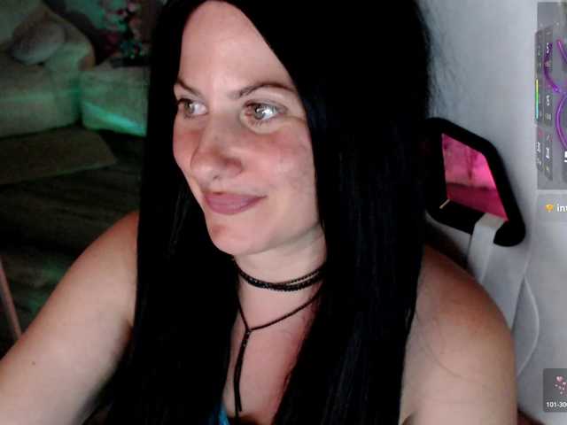Bellastarrr84 live cam on BongaCams