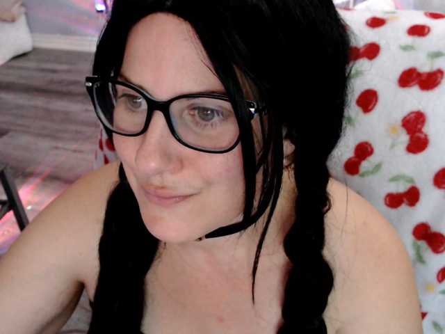 Bellastarrr84 live cam on BongaCams