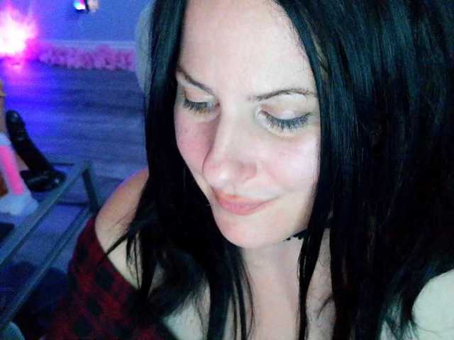 Bellastarrr84 live cam on BongaCams