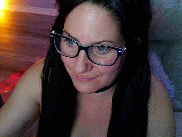 Bellastarrr84 live cam on BongaCams