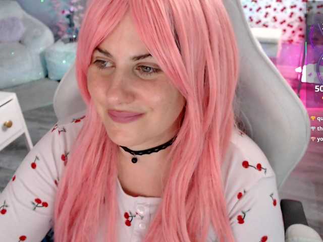 Bellastarrr84 live webcam show