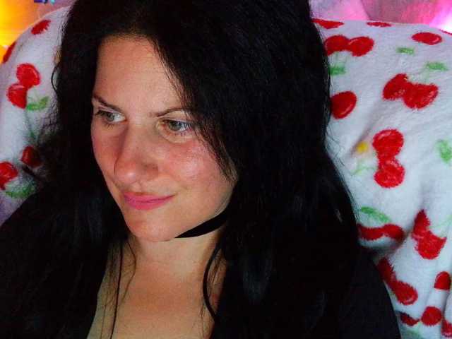 Bellastarrr84 live cam on BongaCams