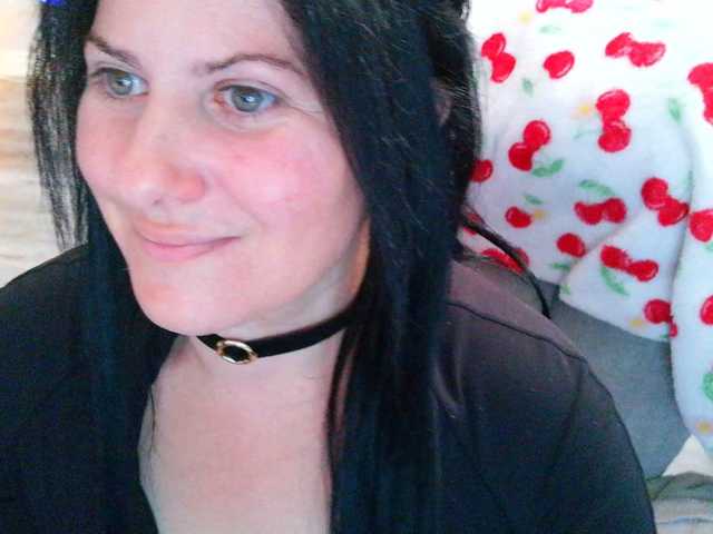 Bellastarrr84 live cam on BongaCams