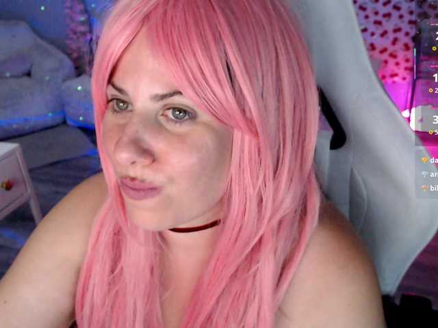 Bellastarrr84 live cam on BongaCams