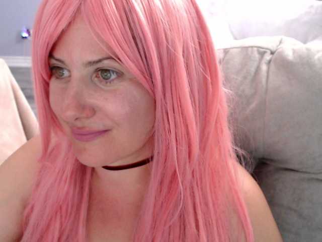 Bellastarrr84 live cam on BongaCams