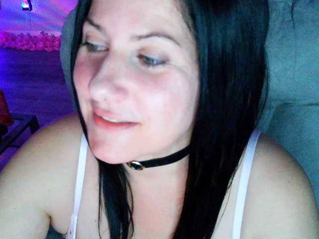 Bellastarrr84 live cam on BongaCams