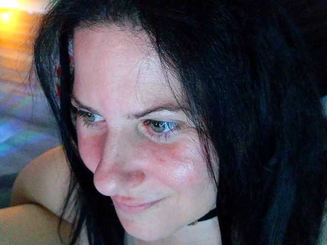 Bellastarrr84 live cam on BongaCams