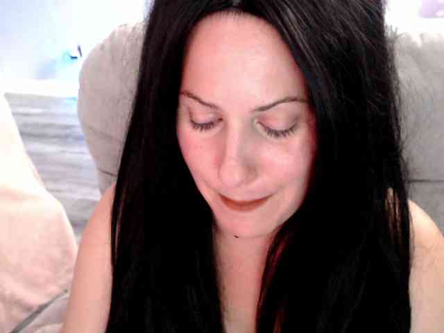 Bellastarrr84 webcam
