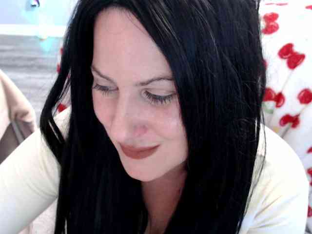 Bellastarrr84 webcam
